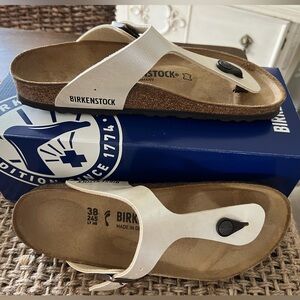 Birkenstock Gizeh Sandal Thong Size 8 NWTags Never Worn - Graceful Pearl White